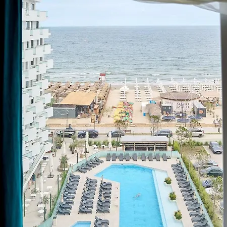 Cloud 9 In Infinity * Mamaia