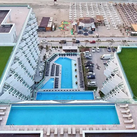 Cloud 9 In Infinity Apartment Mamaia