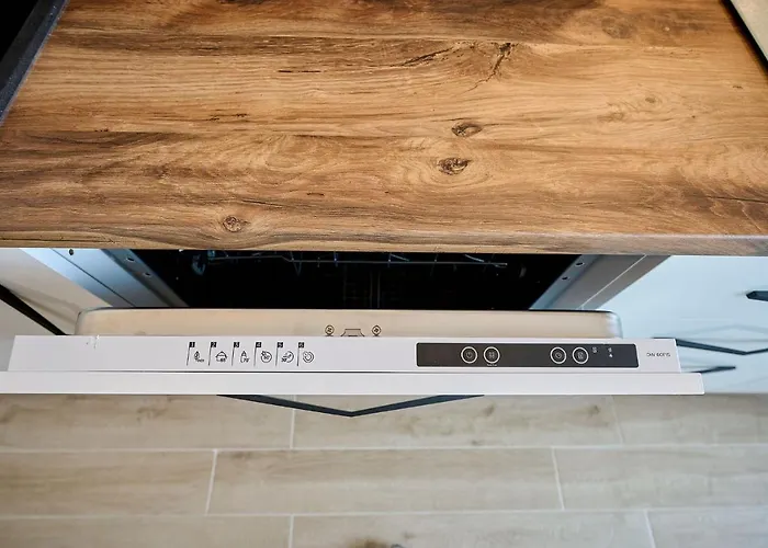 Cloud 9 In Infinity Apartment *