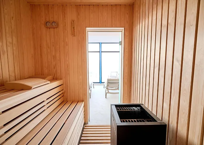 Cloud 9 In Infinity * Mamaia