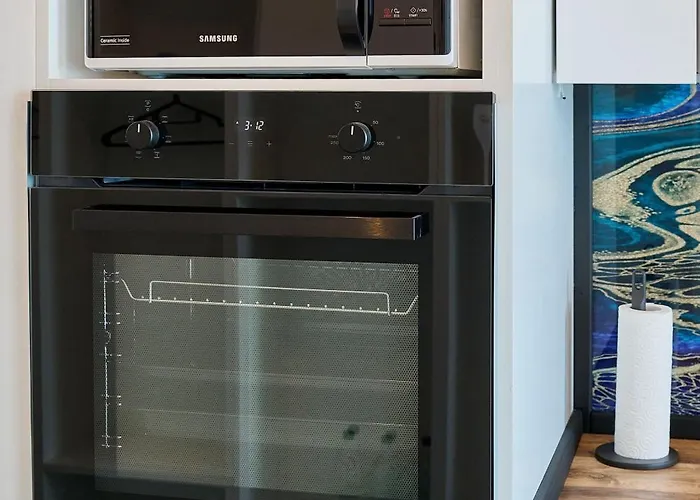 Cloud 9 In Infinity Apartment *