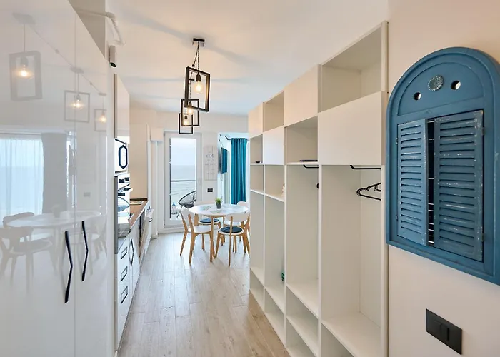 Cloud 9 In Infinity Apartment *