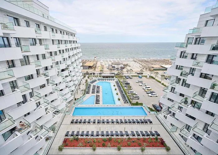 Cloud 9 In Infinity Apartment